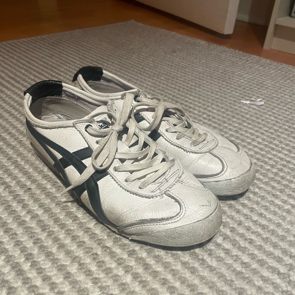 Onitsuka Tiger Mexico 66 White and Black Sneakers